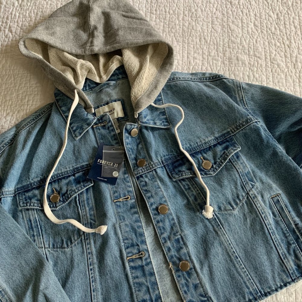 NWT Forever 21 Cropped Denim Jean Jacket, Sweatshirt Terry Removable Hood, sz L